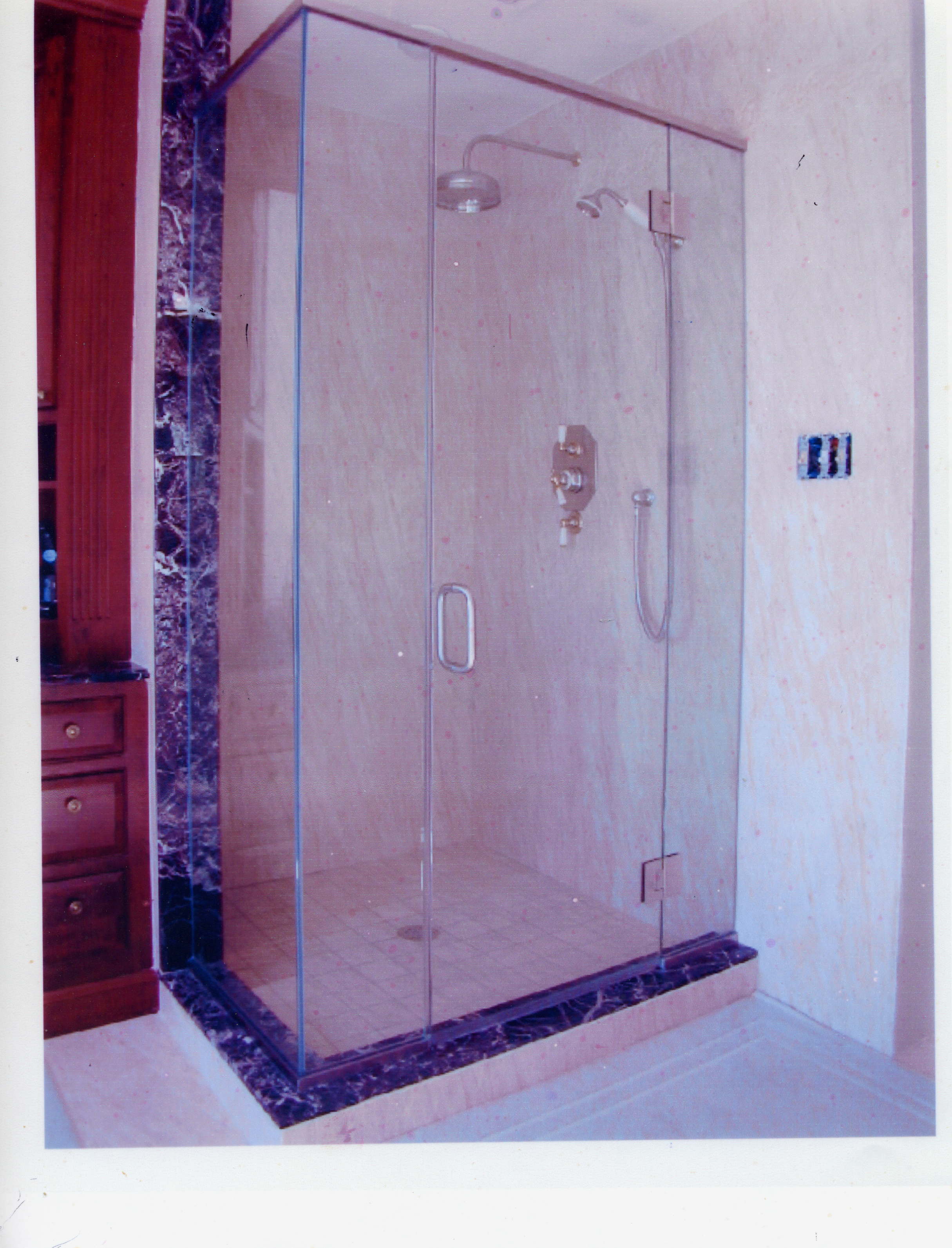 shower-doors-the-best-option-for-your-rental-home-springfield-va
